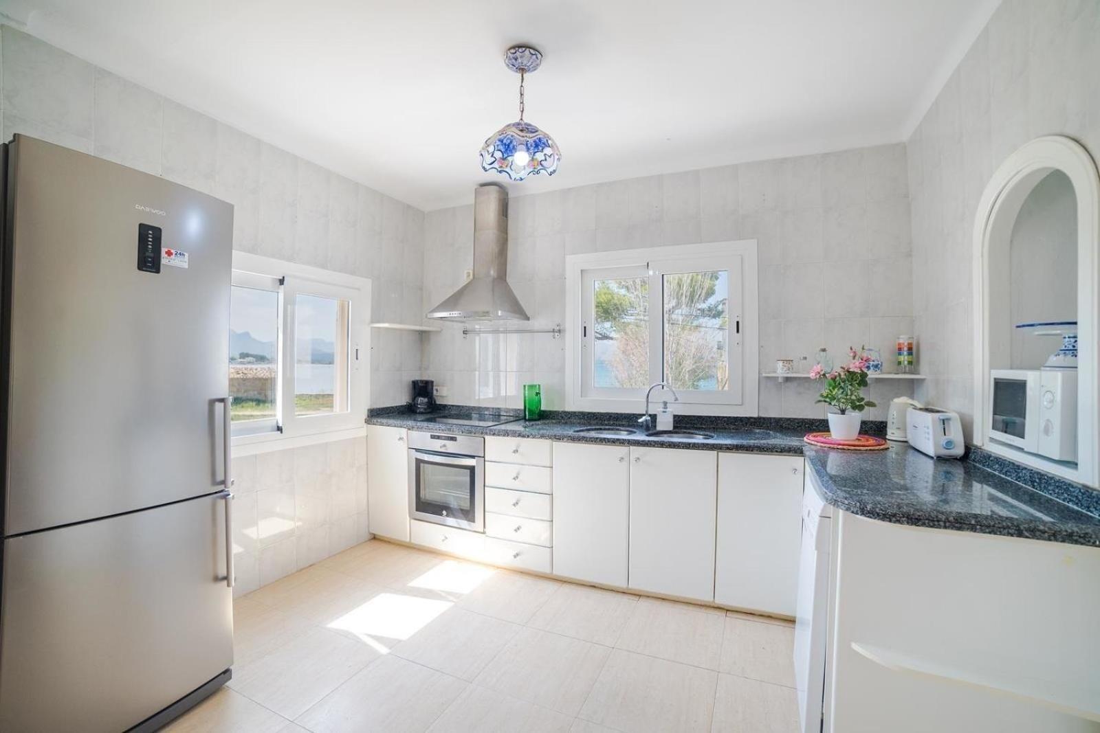 Schoene Kuerzlich Renovierte Mit Klimaanlage Und Meerblick In Barcares Apartment *