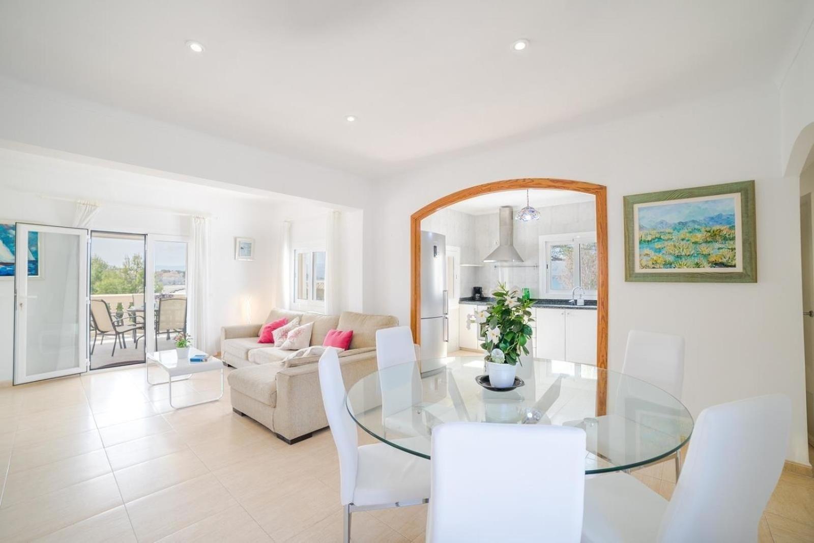 Schoene Kuerzlich Renovierte Mit Klimaanlage Und Meerblick In Barcares * Alcudia (Mallorca)